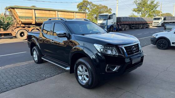 NISSAN FRONTIER 2.3 16V TURBO DIESEL LE CD 4X4 AUTOMÁTICO